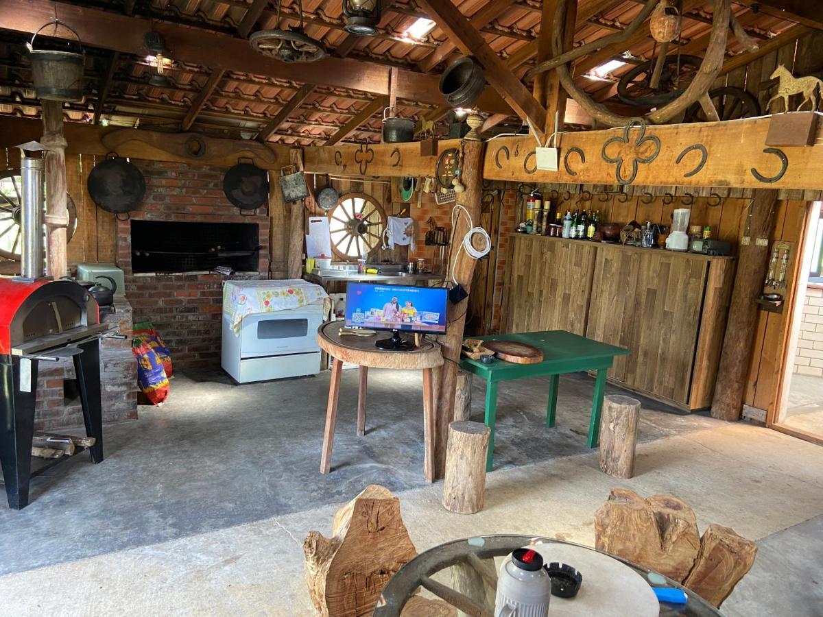 Haras Trevo De Ferro, Praia, Piscina E Campo *
